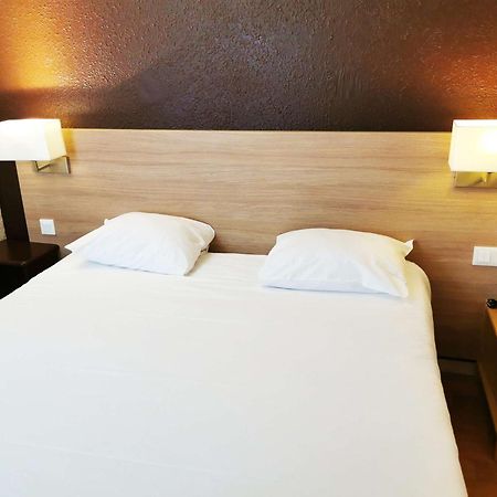 Brit Hotel Essentiel Tours Nord Exterior photo
