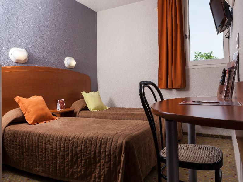 Brit Hotel Essentiel Tours Nord Exterior photo